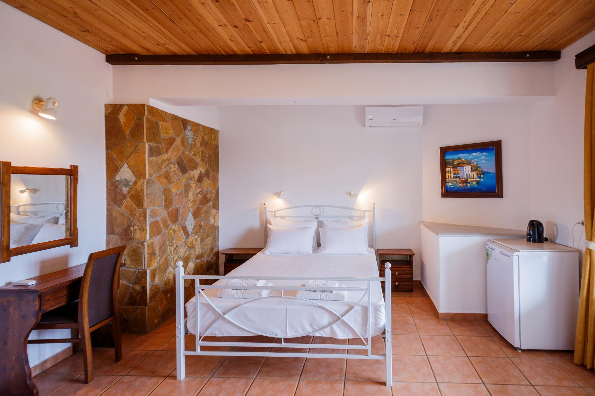 to konaki alykes zakynthos zante